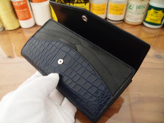 【オーダー】クロコダイルで作る2つ折り/ボタン開閉式のコンパクト長財布 | 6枚目