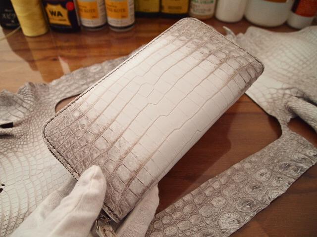 【受注製作】ヒマラヤクロコダイルと内装キャメルで作るラウンドファスナー長財布