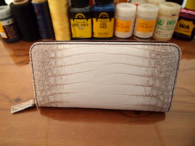 【受注製作】ヒマラヤクロコダイルと内装キャメルで作るラウンドファスナー長財布 | 3枚目