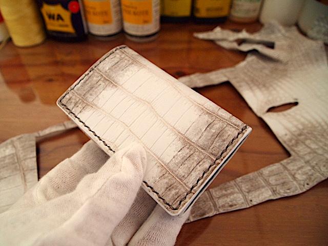 【受注製作】ヒマラヤクロコダイルの手縫いで作る手縫いのキーケース | 3枚目